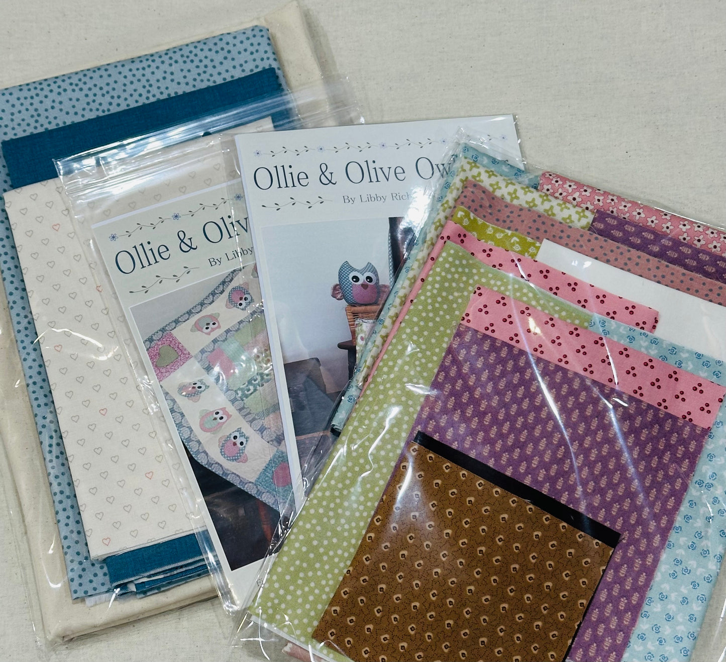 Ollie & Olive Owl Quilt & bag fabric kit with Blue binding