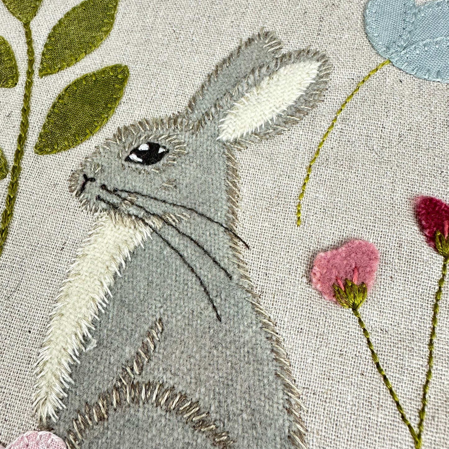 Life in the Meadows Appliqué set of 10