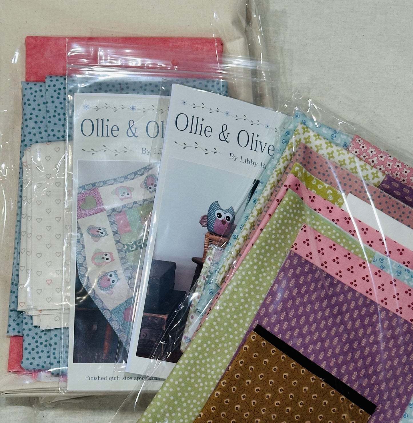 Ollie & Olive Owl Quilt & Bag fabric kit with pink binding