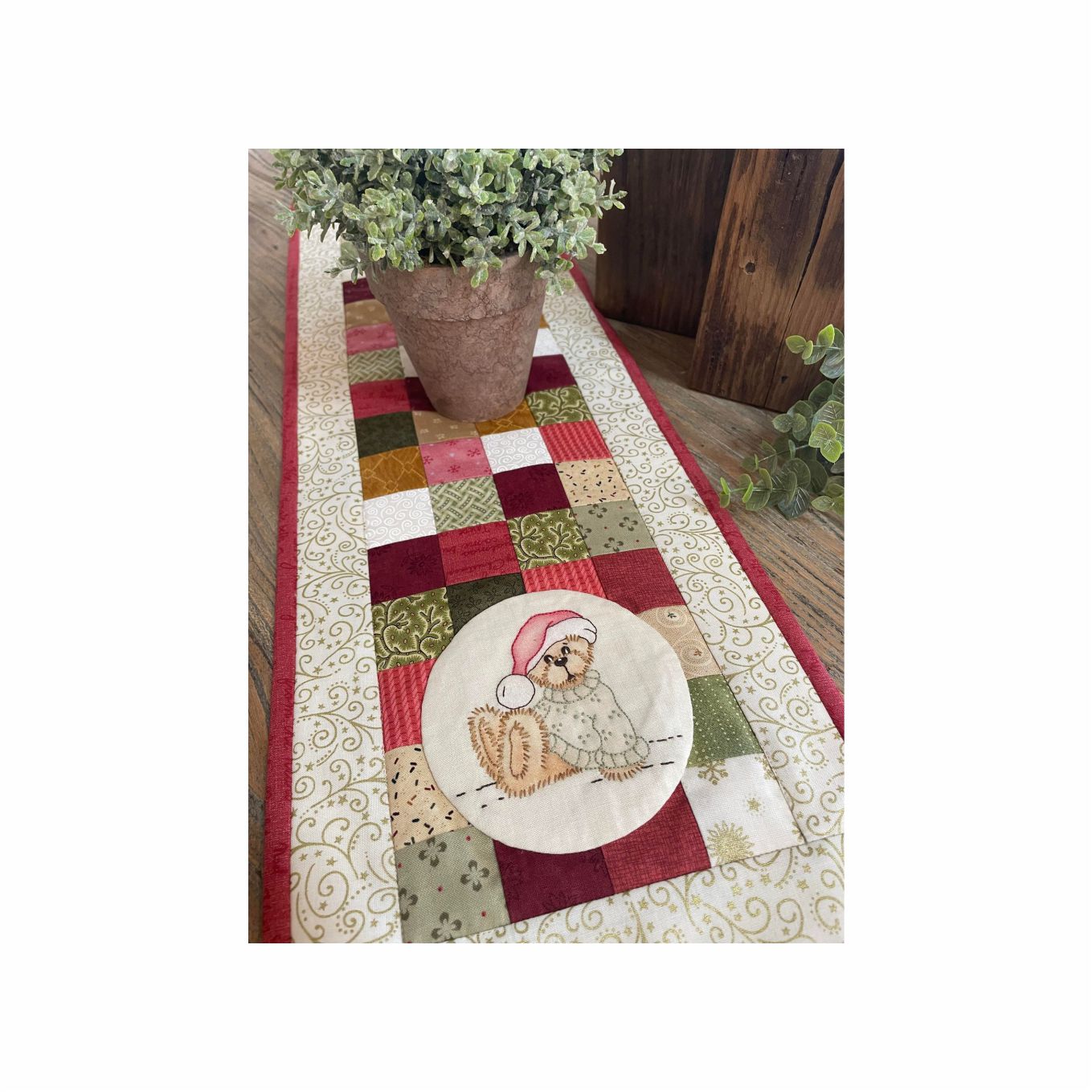 Christmas table runner pattern and fabric kit